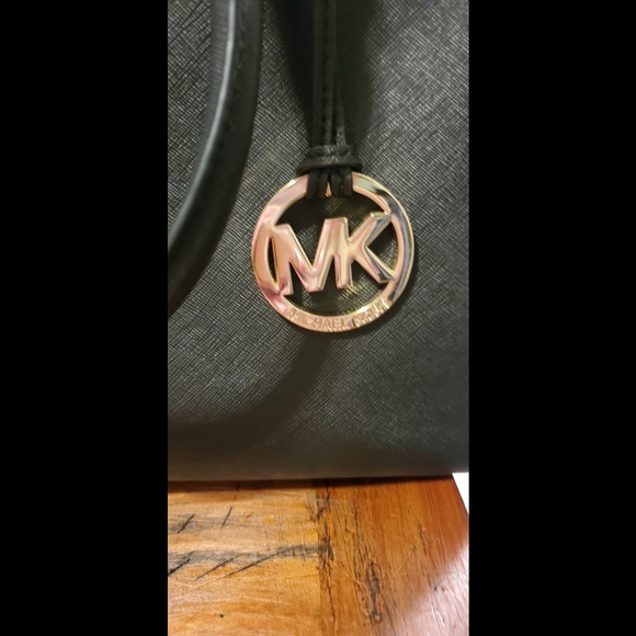 Michael Kors Purse - Picture 7 of 8